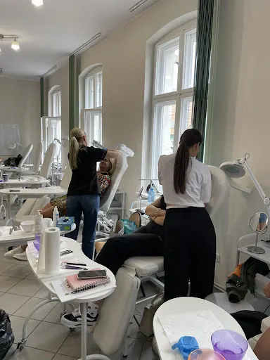 Cosinus Gniezno - Szkoły Policealne i Licea dla dorosłych